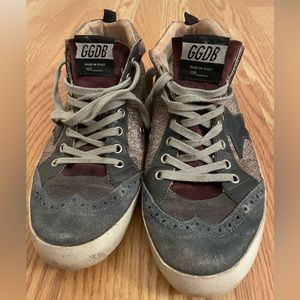 Mid/star golden goose sneakers
